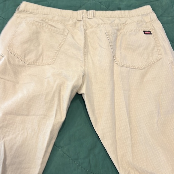 Lightly used parents - Picture 2 of 3